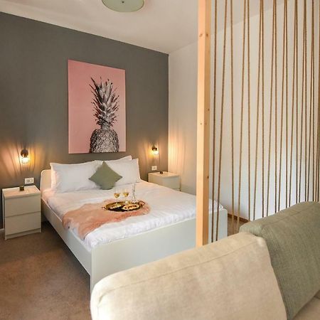 Best Location Old Town - New Studio 부쿠레슈티 외부 사진