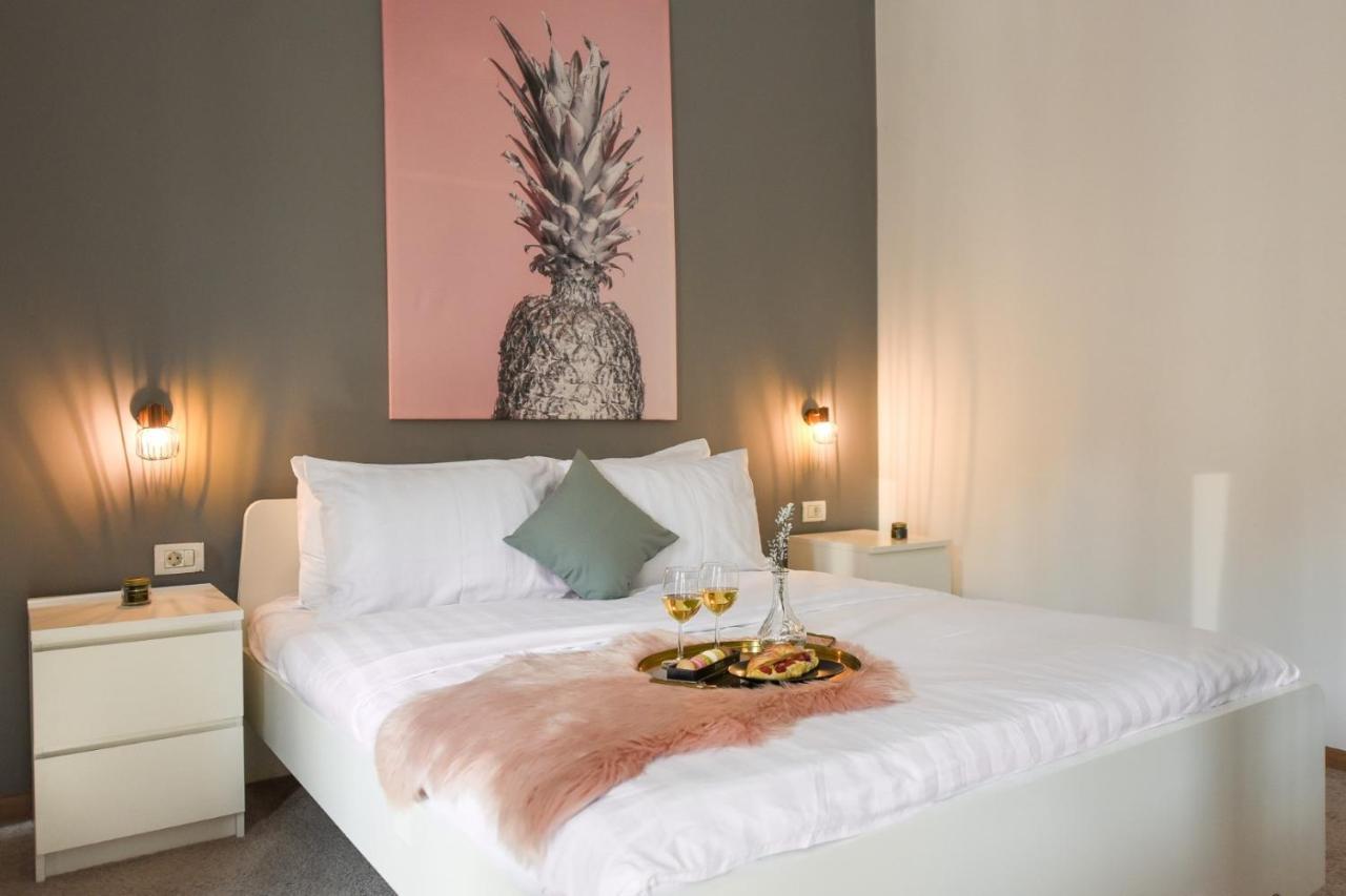 Best Location Old Town - New Studio 부쿠레슈티 외부 사진